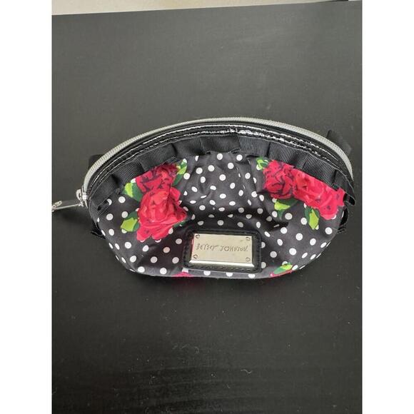 Betsey Johnson Cosmetic Bag Makeup Ruffle Floral Black Travel - Picture 1 of 6